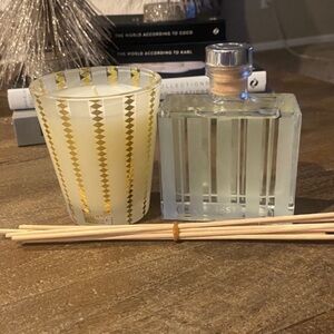 Nest Fragrance New York Grapefruit
8.1 Oz candle & Full size Diffuser 5.9
Oz